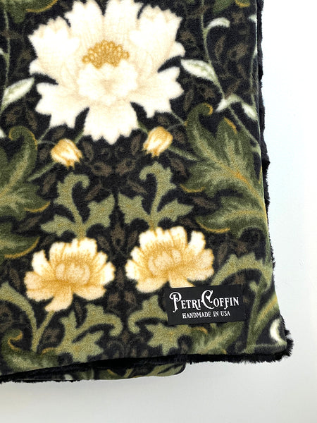 Symmetrical Victorian Florals — Luxe Faux Fur Throw Blanket